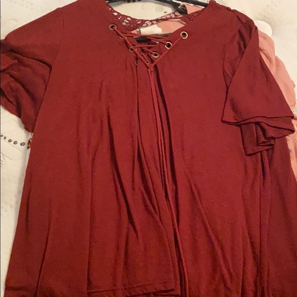 Tops - Picture 3 of 8